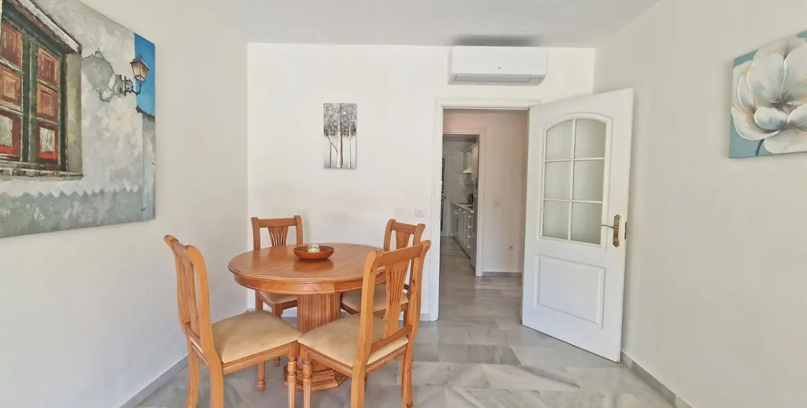 Sale of ground floor apartment in Calahonda 14