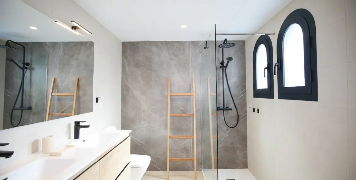 Sale of townhouse in Estepona 4