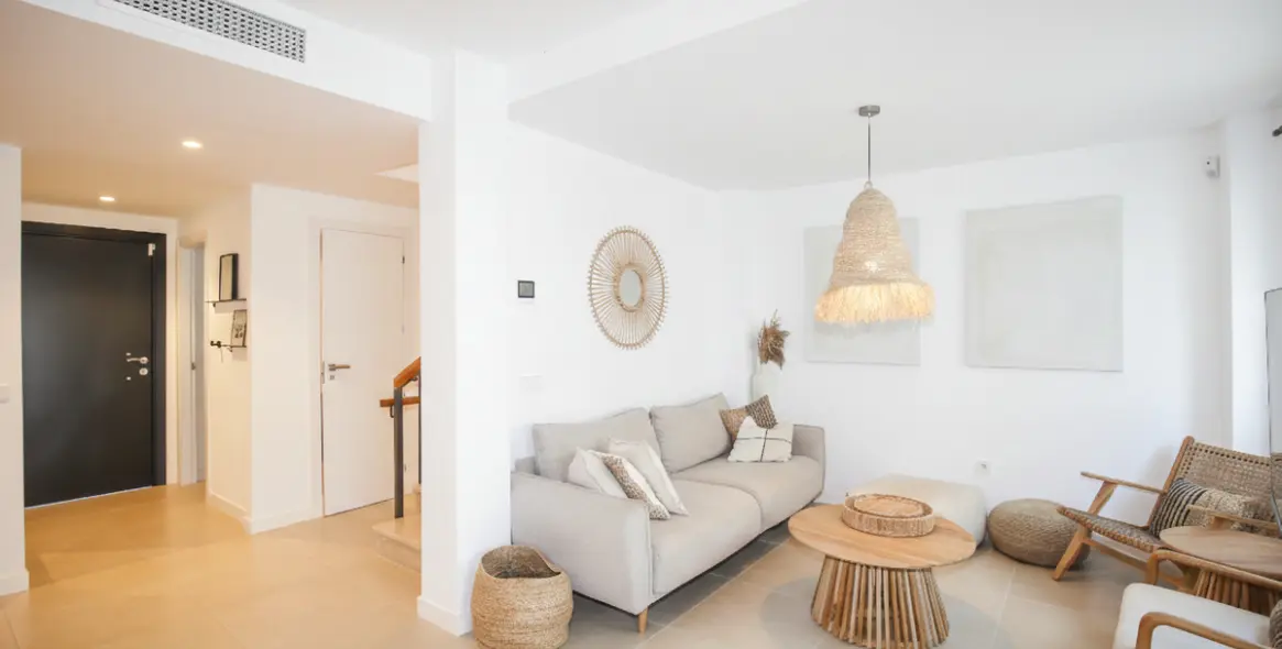 Sale of townhouse in Estepona 14