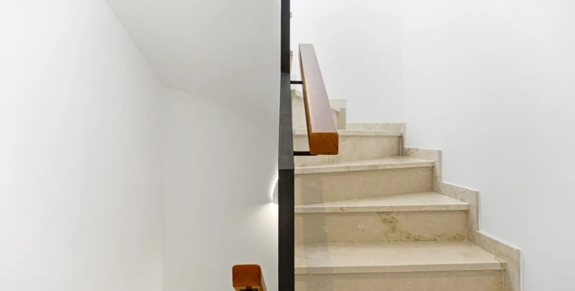 Sale of townhouse in Estepona 19