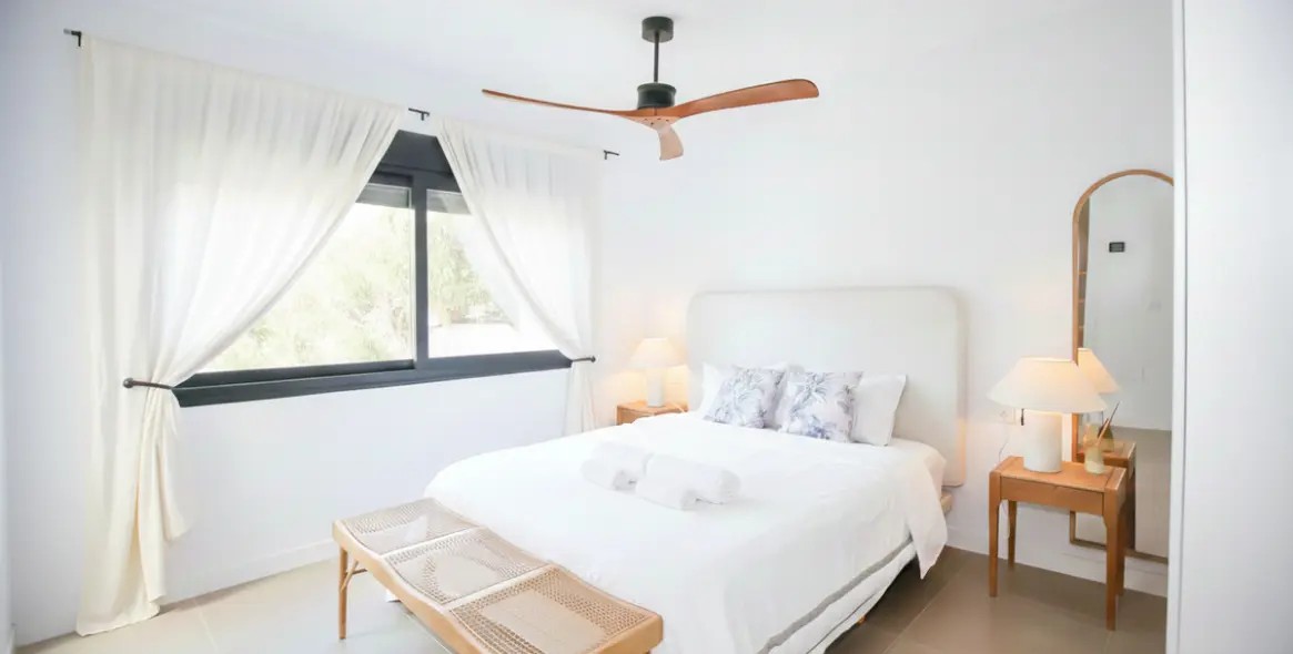 Sale of townhouse in Estepona 28