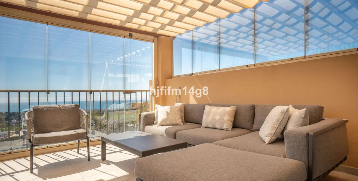 Sale of penthouse in Benahavís 3