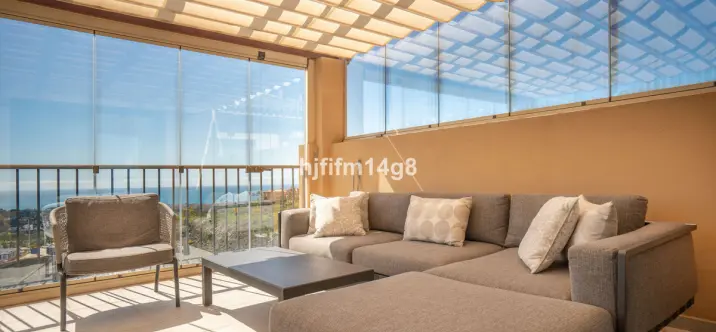 Sale of penthouse in Benahavís 2