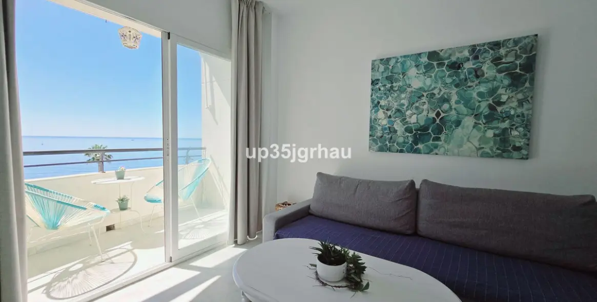 Sale of middle floor apartment in Estepona 8