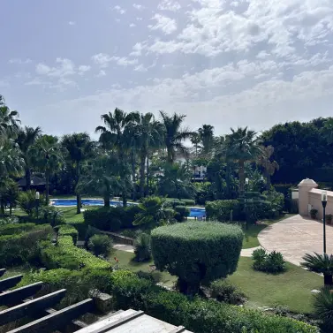 Продажа апартаментов на среднем этаже в Puerto Banús