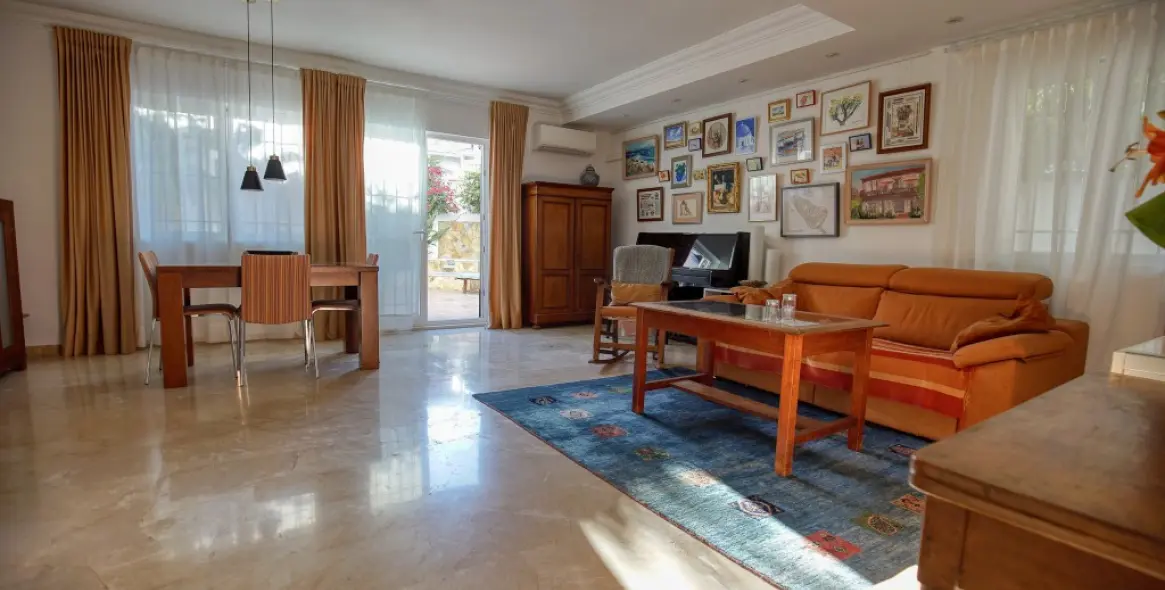 Продажа таунхауса в Estepona 5