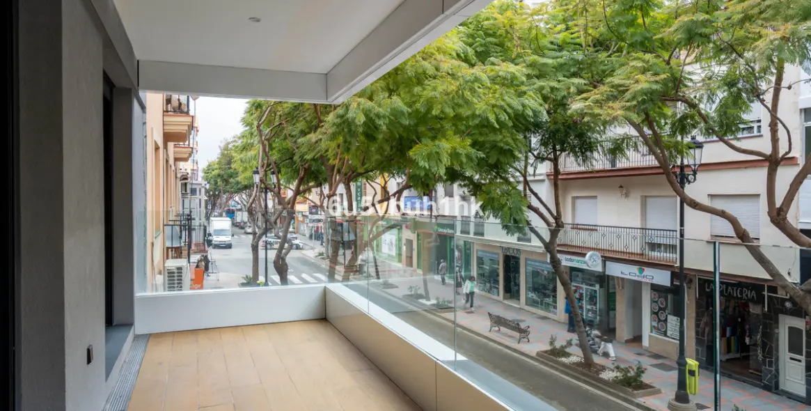 Sale of middle floor apartment in Fuengirola 3