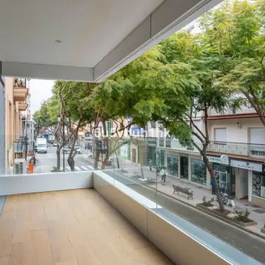 Venta de apartamento en planta media en Fuengirola