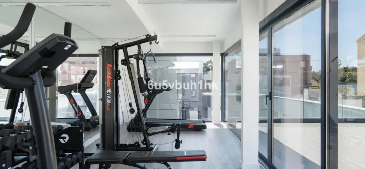 Venta de apartamento en planta media en Fuengirola 4