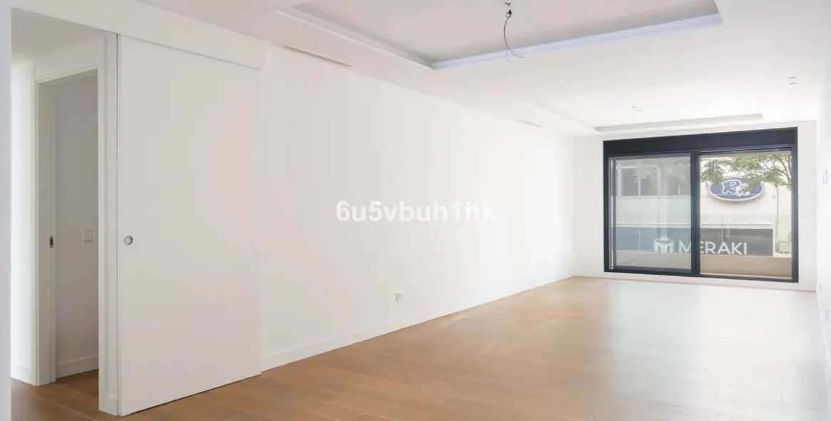 Sale of middle floor apartment in Fuengirola 6