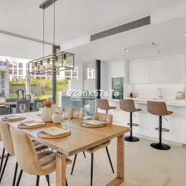 Venta de apartamento en planta media en Fuengirola