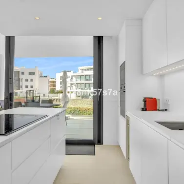 Venta de apartamento en planta media en Fuengirola