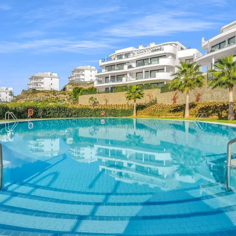 Venta de apartamento en planta media en Fuengirola