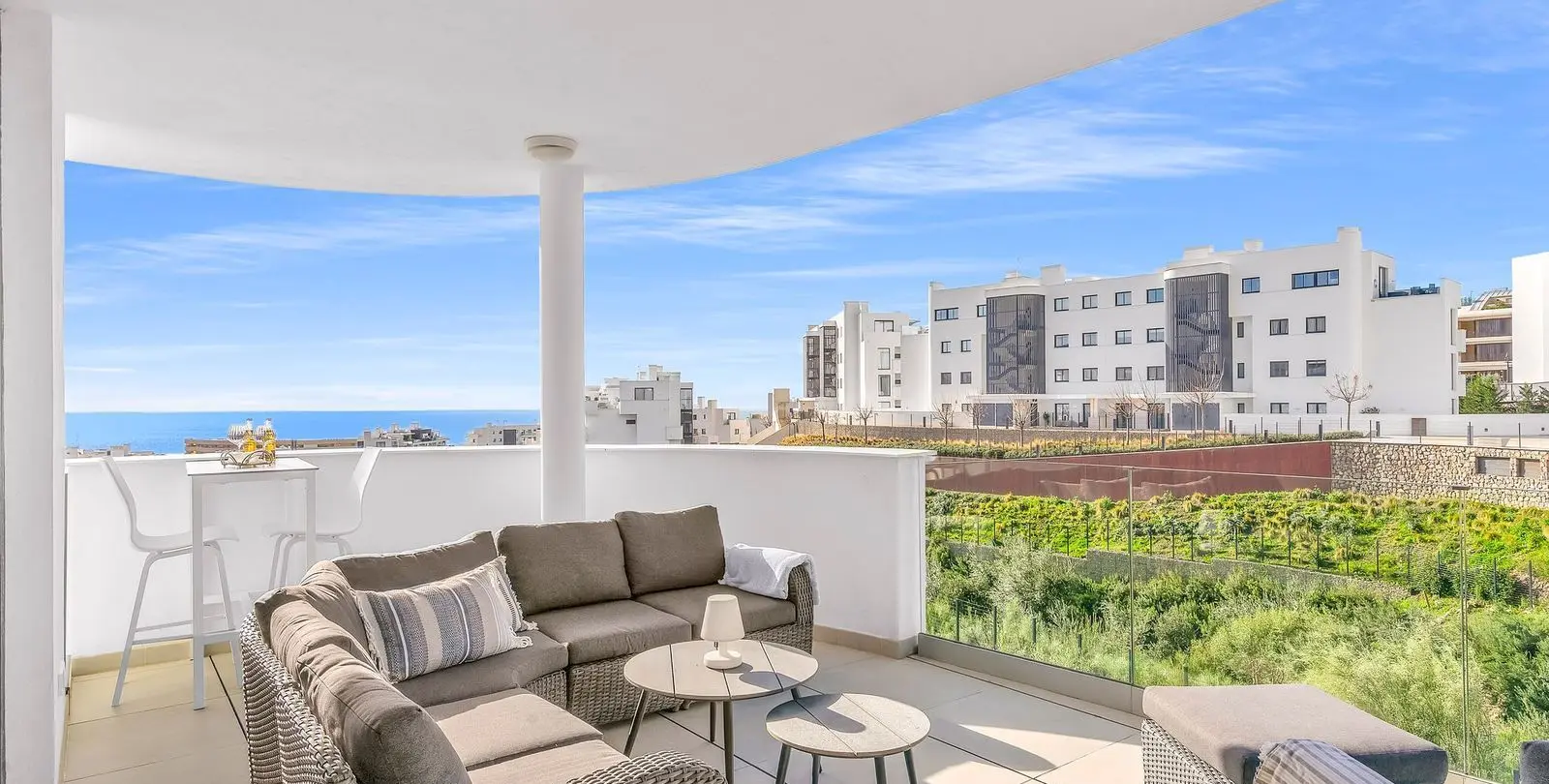 Venta de apartamento en planta media en Fuengirola 26