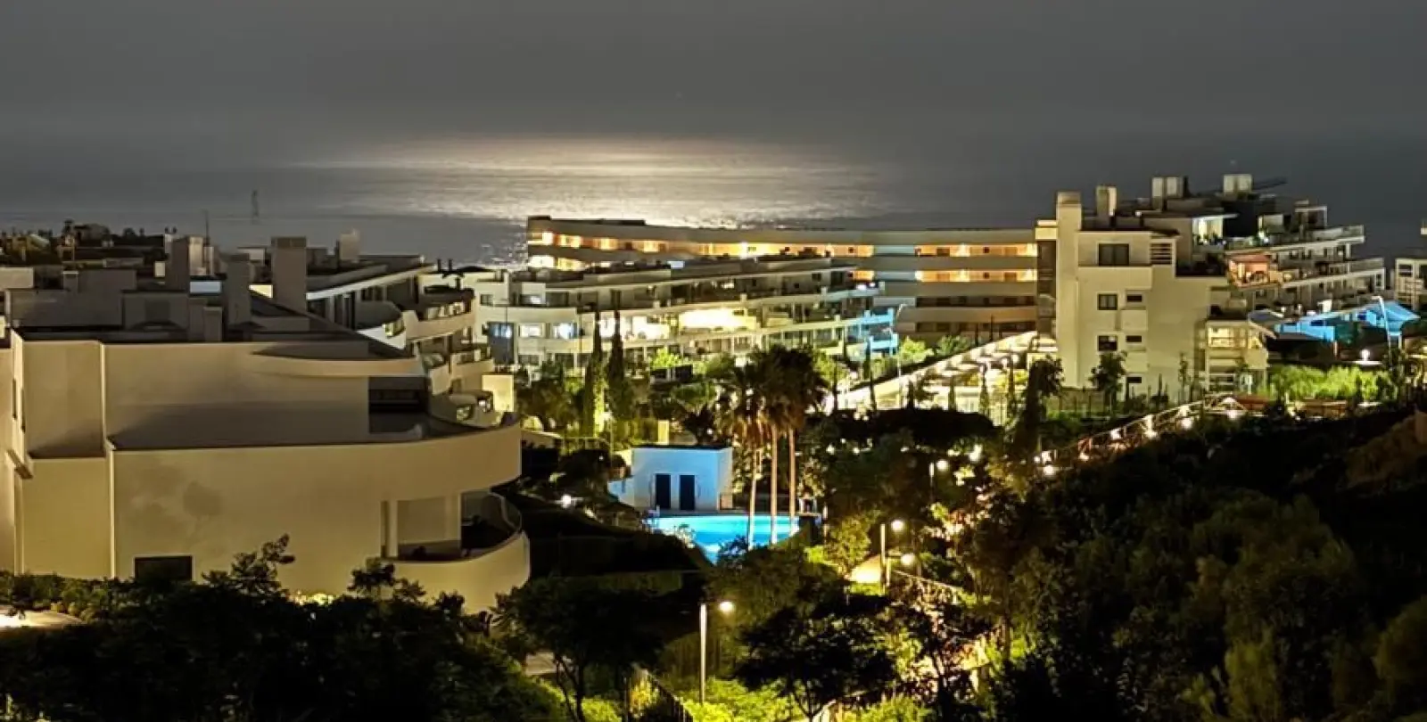 Venta de apartamento en planta media en Fuengirola 32
