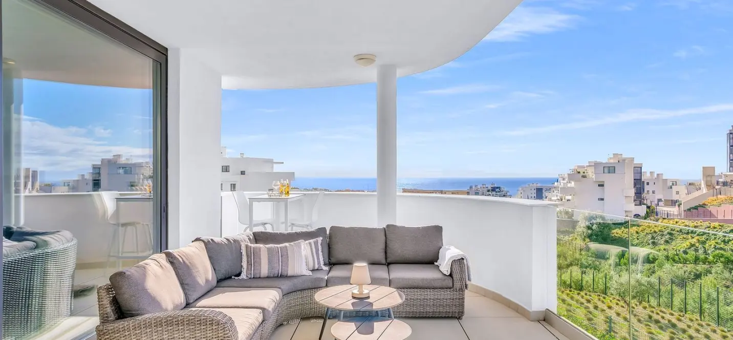 Venta de apartamento en planta media en Fuengirola 0