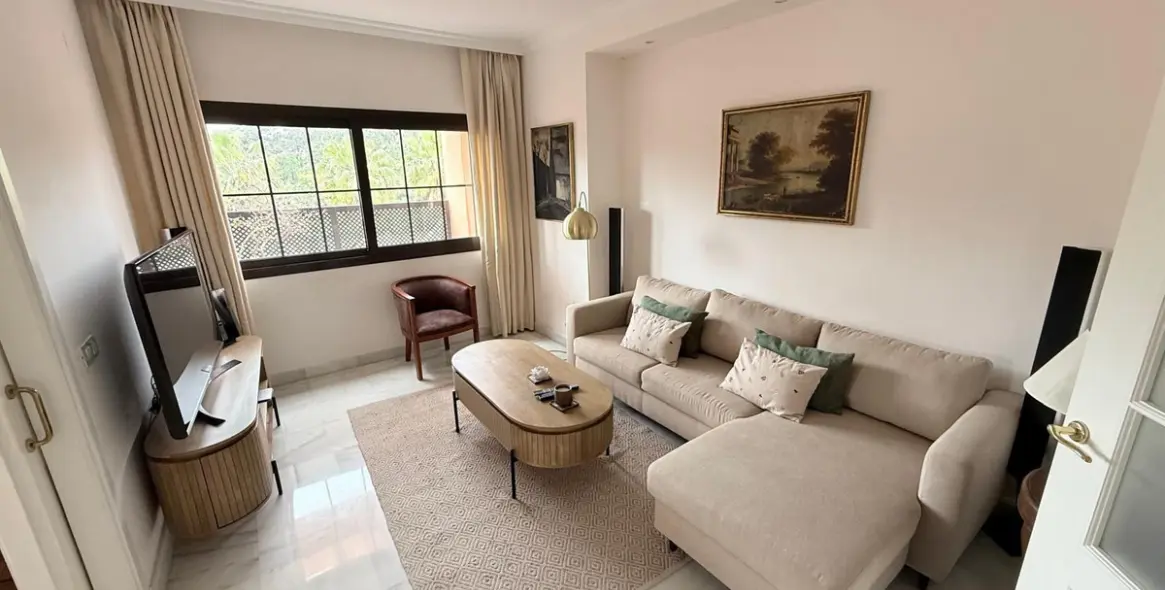 Продажа двухуровневого пентхауса в Estepona 3