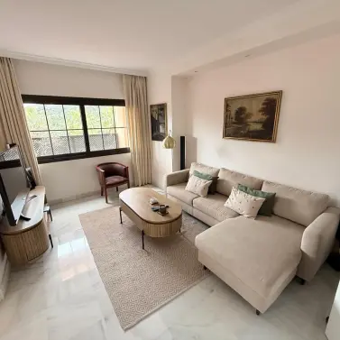 Продажа двухуровневого пентхауса в Estepona