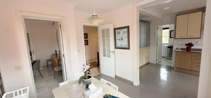 Продажа двухуровневого пентхауса в Estepona 4