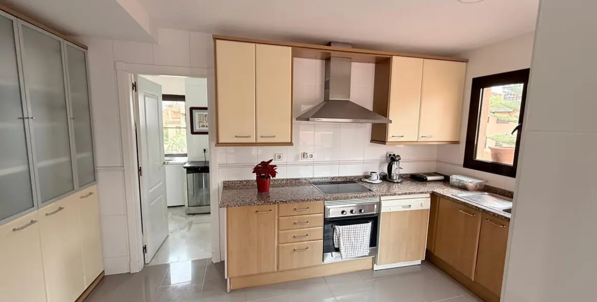 Sale of penthouse duplex in Hacienda del Sol 6