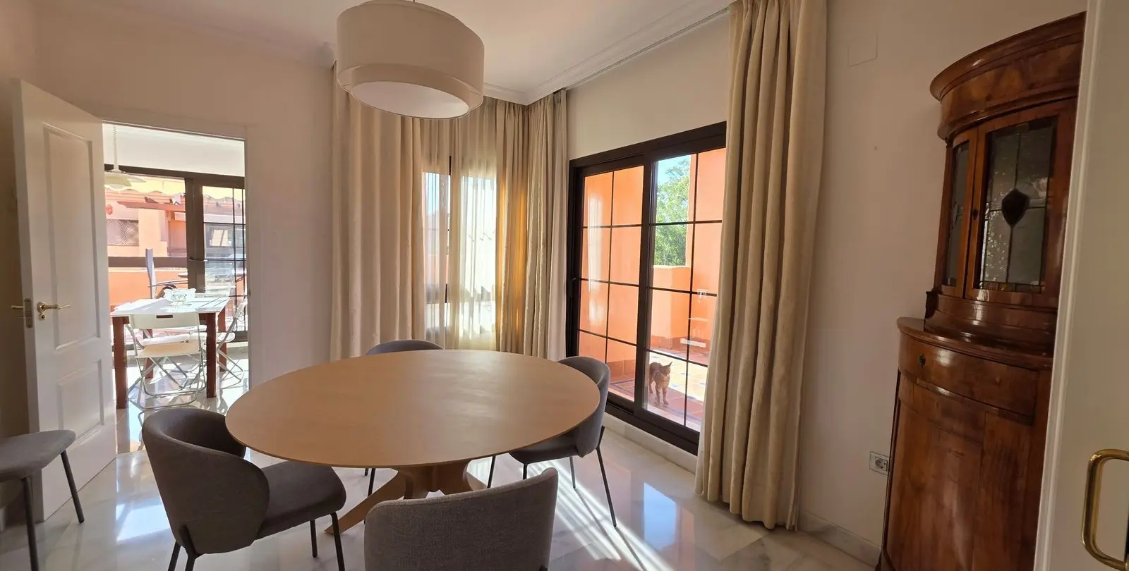 Продажа двухуровневого пентхауса в Hacienda del Sol 7