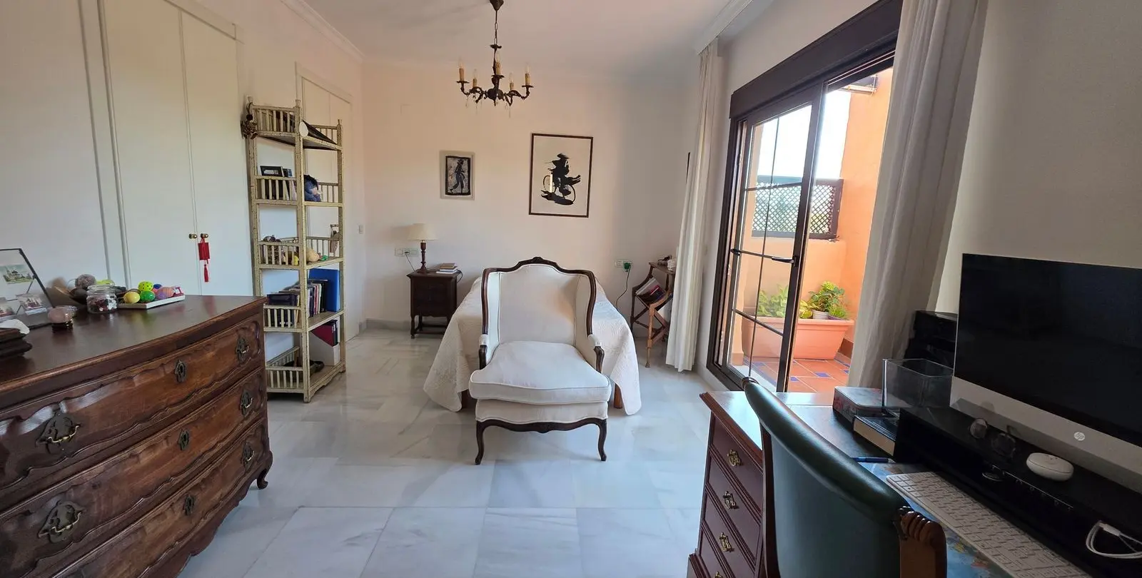 Продажа двухуровневого пентхауса в Hacienda del Sol 15
