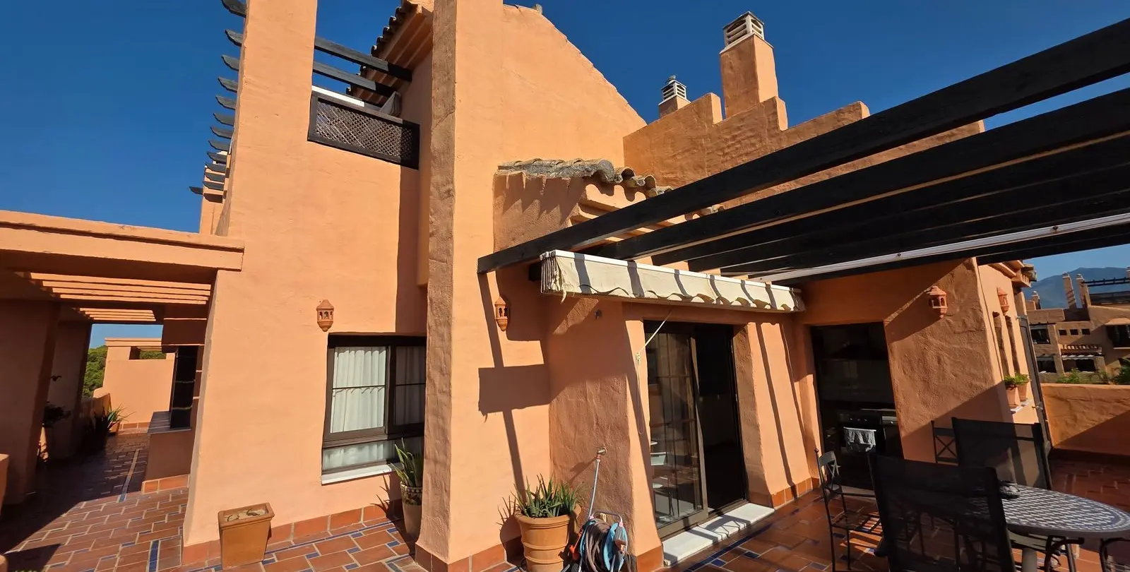 Продажа двухуровневого пентхауса в Hacienda del Sol 21