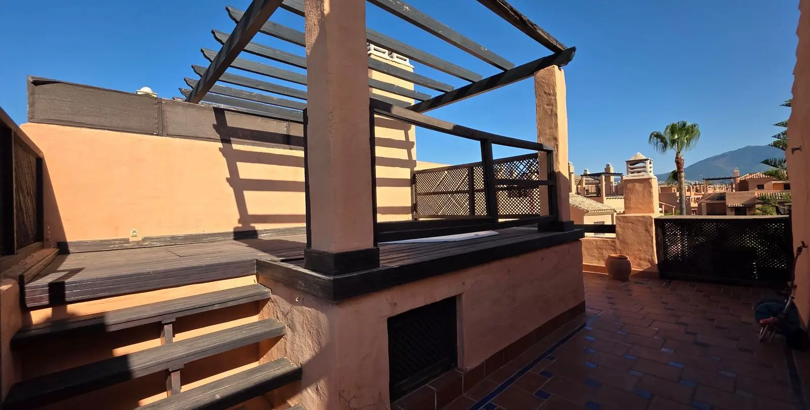 Продажа двухуровневого пентхауса в Hacienda del Sol 24