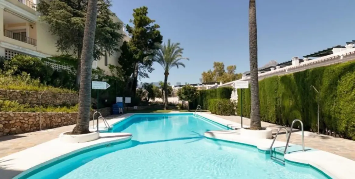 Sale of penthouse duplex in Nueva Andalucía 7