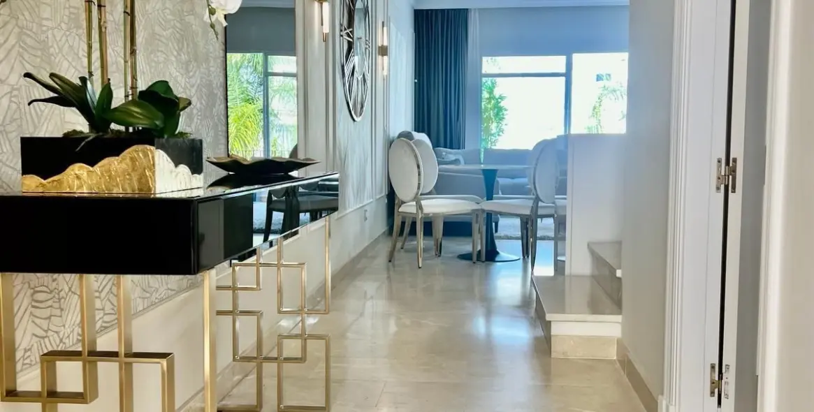 Sale of penthouse duplex in Nueva Andalucía 14