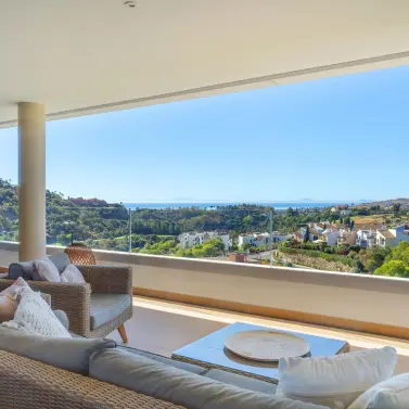 Продажа апартаментов на среднем этаже в Benahavís