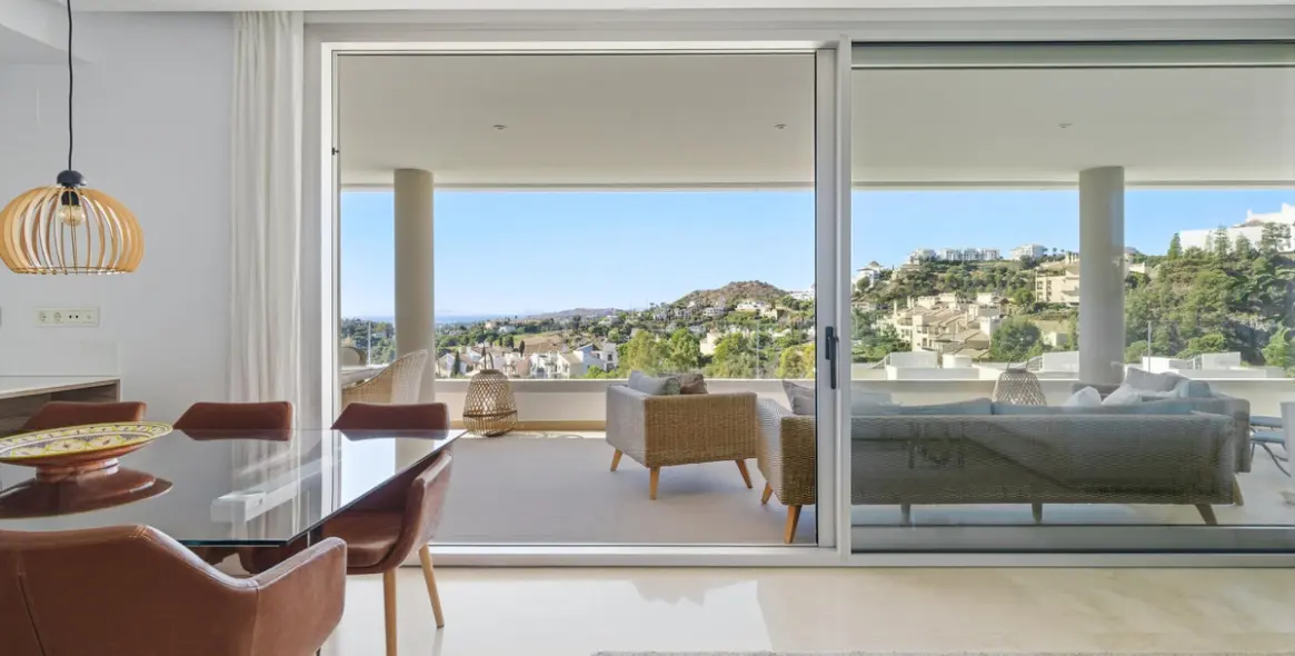 Продажа апартаментов на среднем этаже в Benahavís 3