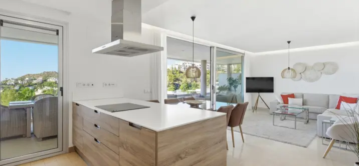 Продажа апартаментов на среднем этаже в Benahavís 4