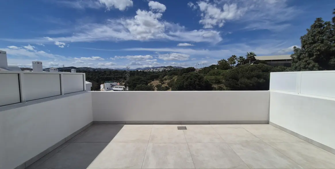 Sale of detached villa in La Cala de Mijas 2