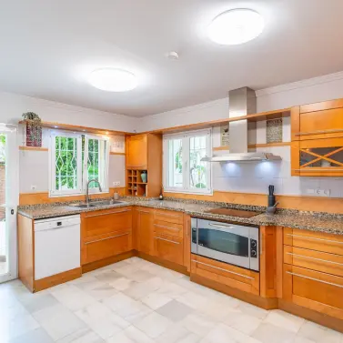 Продажа  отдельно стоящей виллы в Mijas Golf