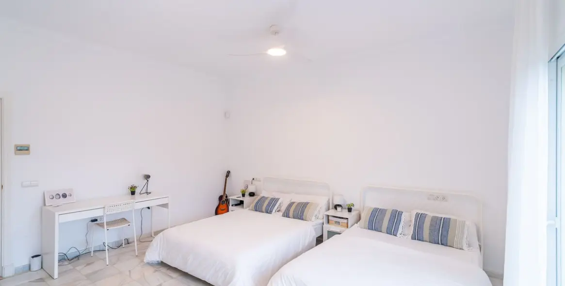 Продажа  отдельно стоящей виллы в Mijas Golf 12