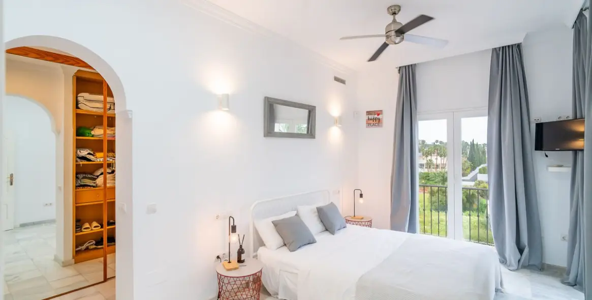 Продажа  отдельно стоящей виллы в Mijas Golf 15