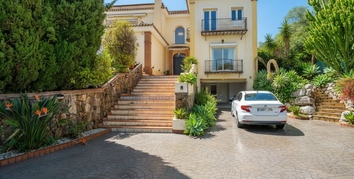 Продажа  отдельно стоящей виллы в Mijas Golf 37