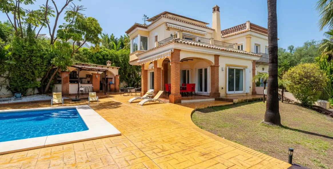 Продажа  отдельно стоящей виллы в Mijas Golf 52