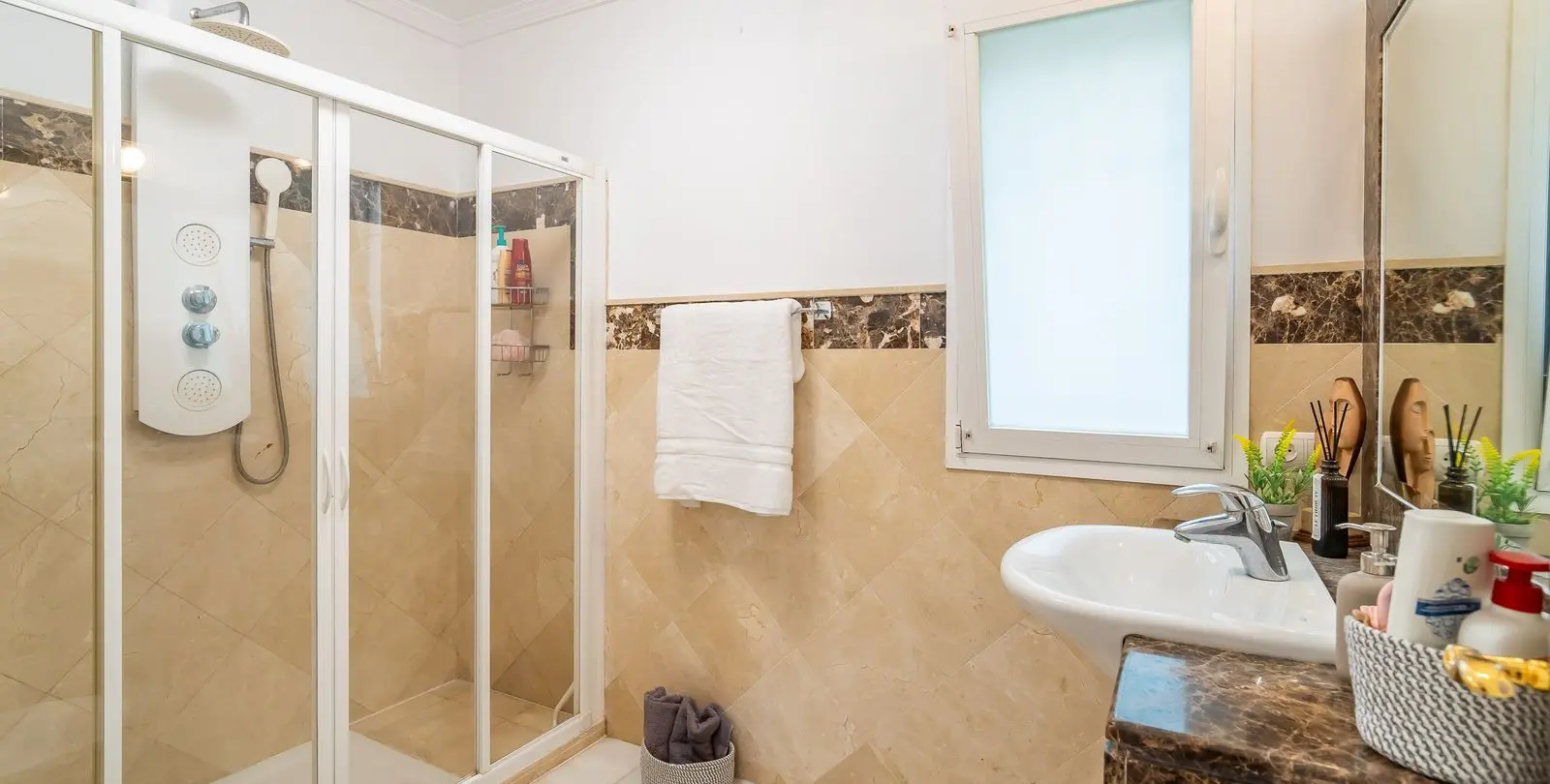 Sale of detached villa in Mijas Golf 16