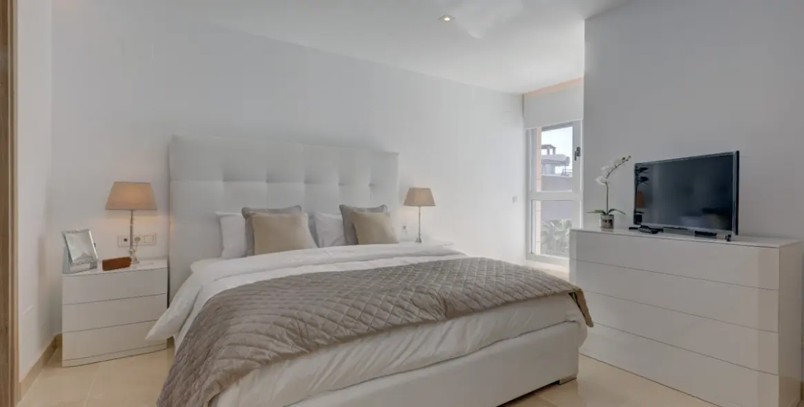 Продажа пентхауса в Nueva Andalucía 14