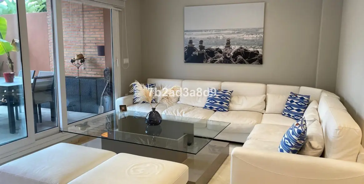Sale of townhouse in Los Monteros 3