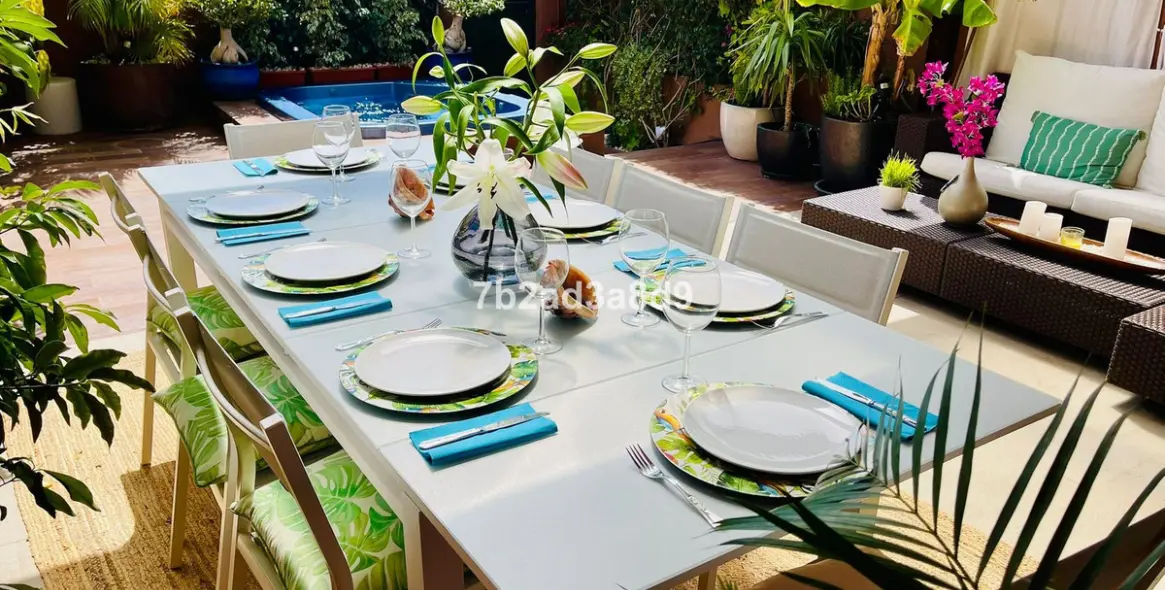 Sale of townhouse in Los Monteros 6