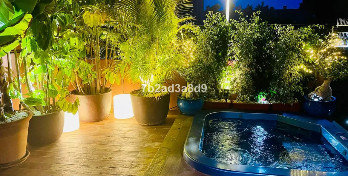 Sale of townhouse in Los Monteros 10