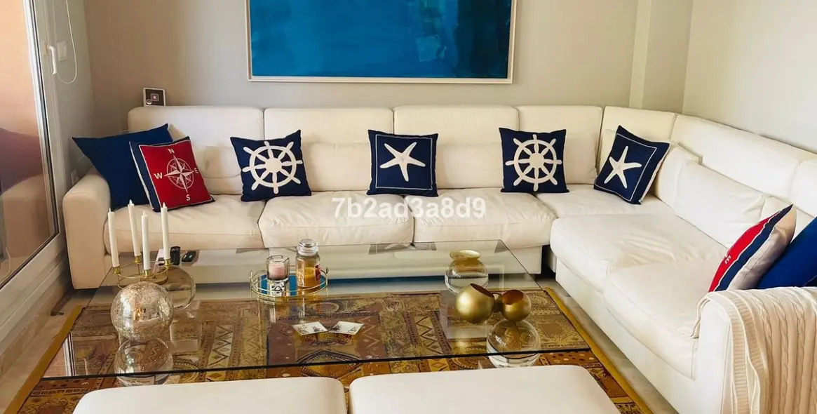 Sale of townhouse in Los Monteros 11