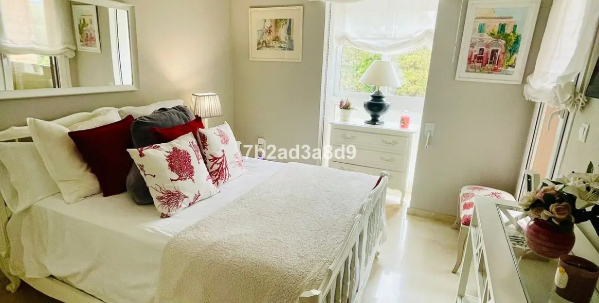 Sale of townhouse in Los Monteros 16
