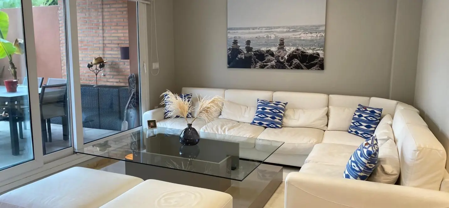 Sale of townhouse in Los Monteros 2