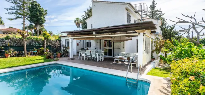 Venta de villa independiente en Río Real 0