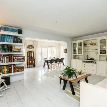 Venta de villa independiente en Río Real