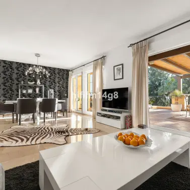 Venta de ático en Nueva Andalucía